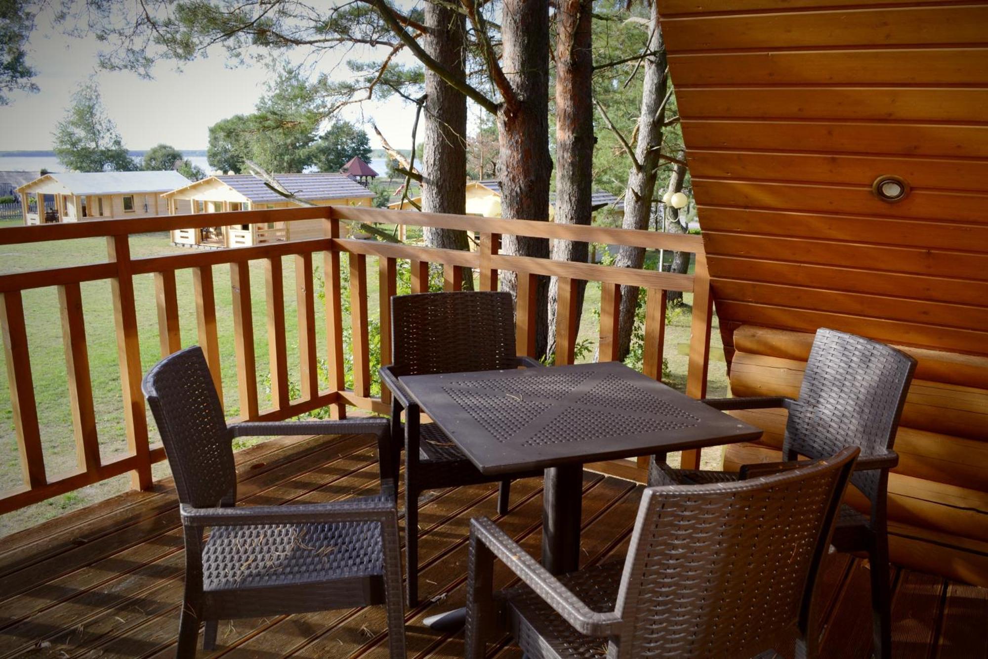 Camping Szczecinek Domy Wypoczynkowe Екстериор снимка