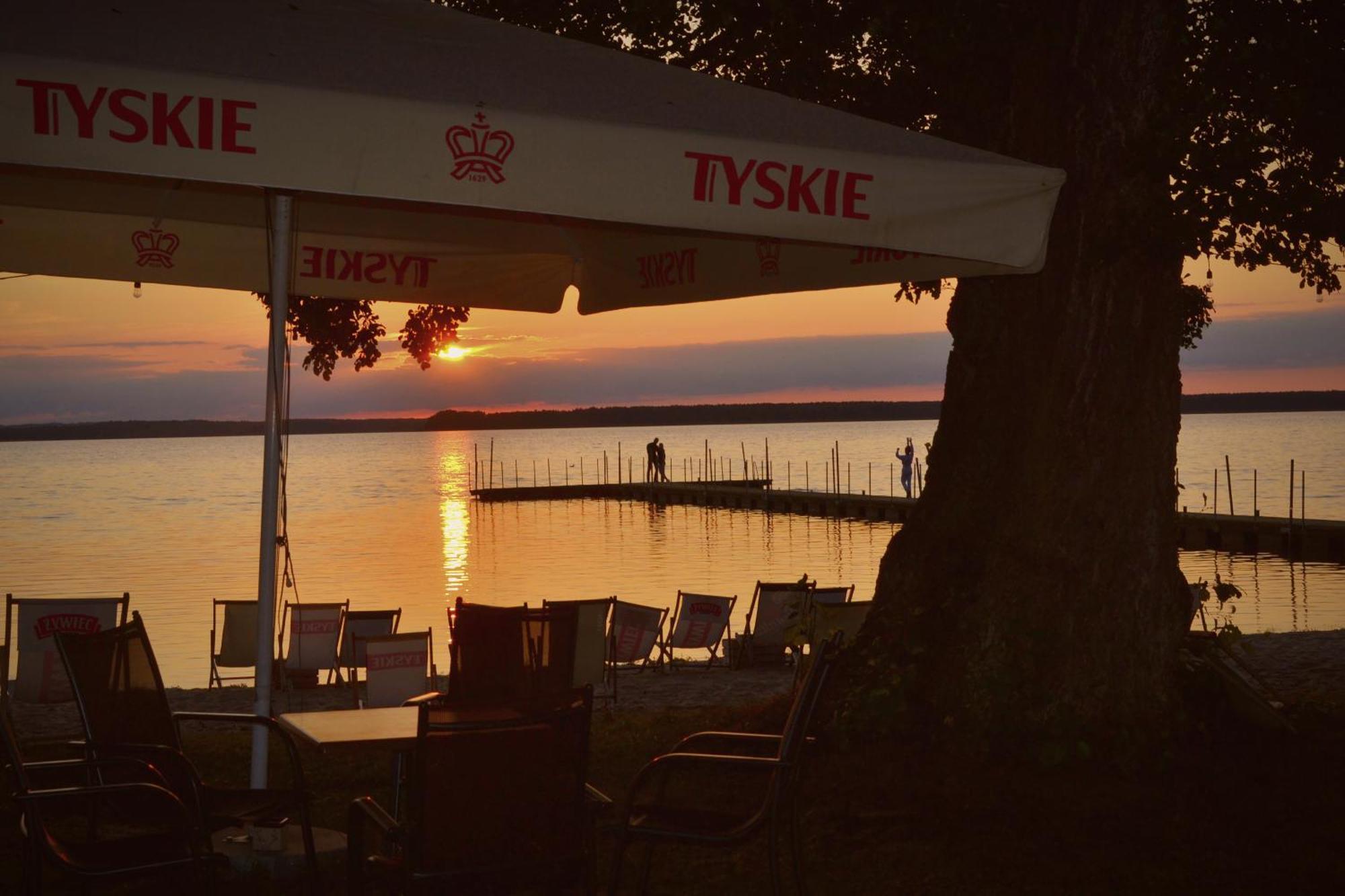 Camping Szczecinek Domy Wypoczynkowe Екстериор снимка