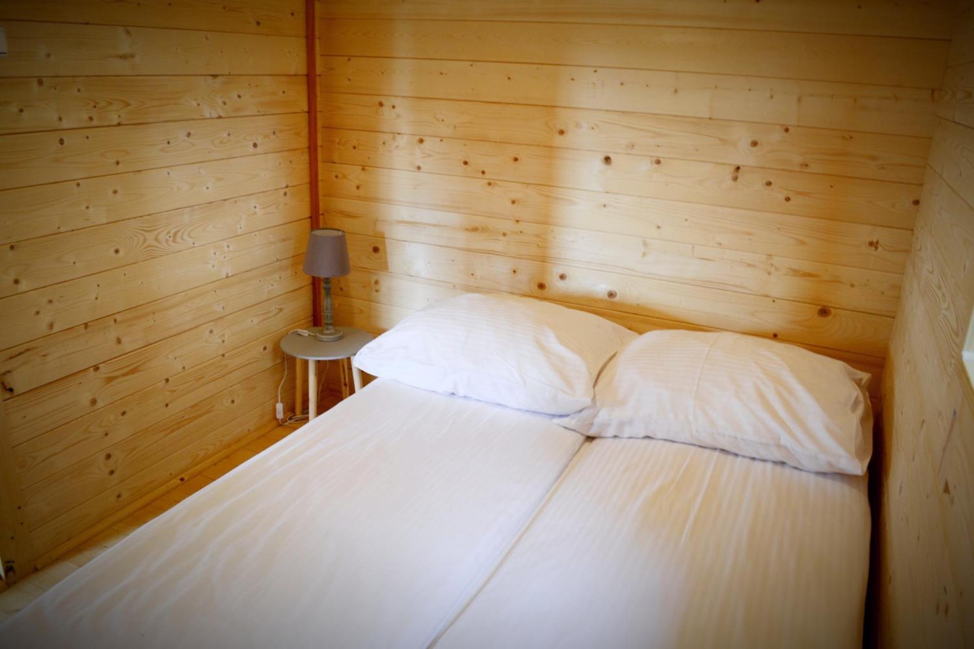 Camping Szczecinek Domy Wypoczynkowe Екстериор снимка