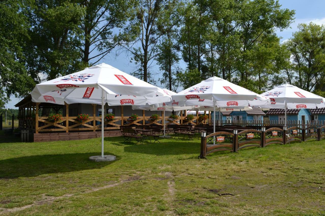 Camping Szczecinek Domy Wypoczynkowe Екстериор снимка